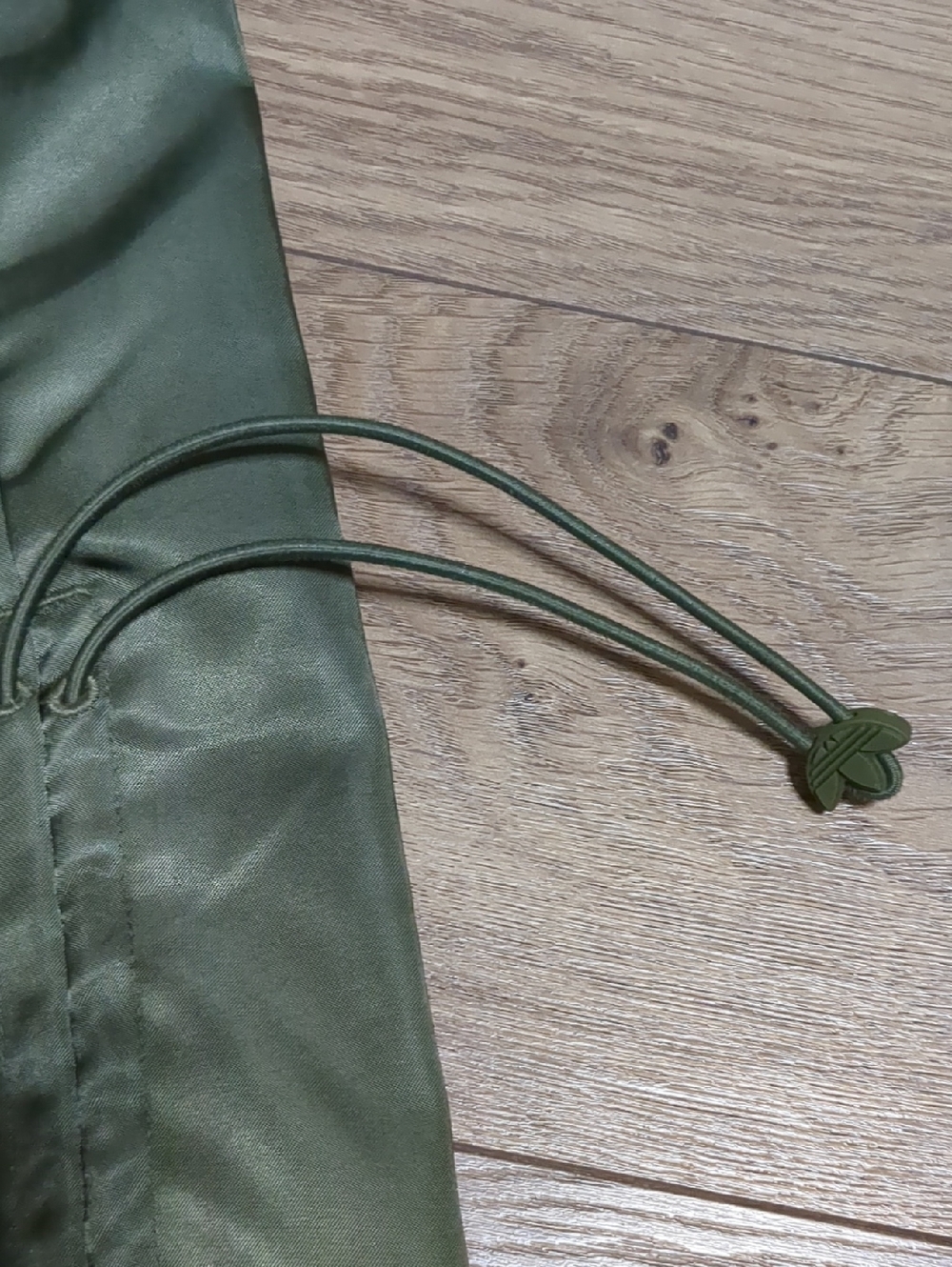 Adidas Wide Leg Satin Pants Focus Olive Loose Fit Bottoms Size Small - Picture 11 of 13